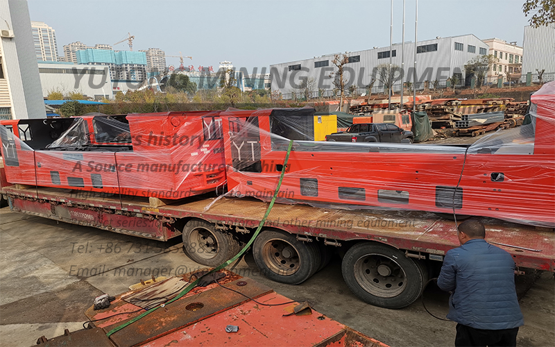 Se entregan 3 juegos de locomotoras eléctricas antideflagrantes de doble cabina de 8 toneladas(图2)