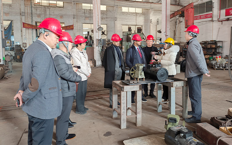 Overseas clients visit 2.jpg