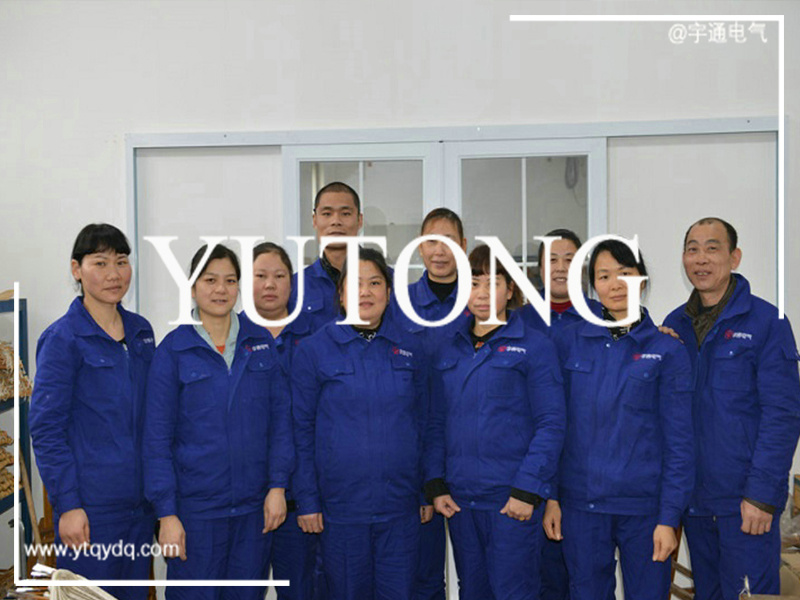 Personal del taller de motores(图1)
