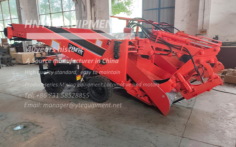 Export of ZWY60 mining wheel muck loaders 1.jpg